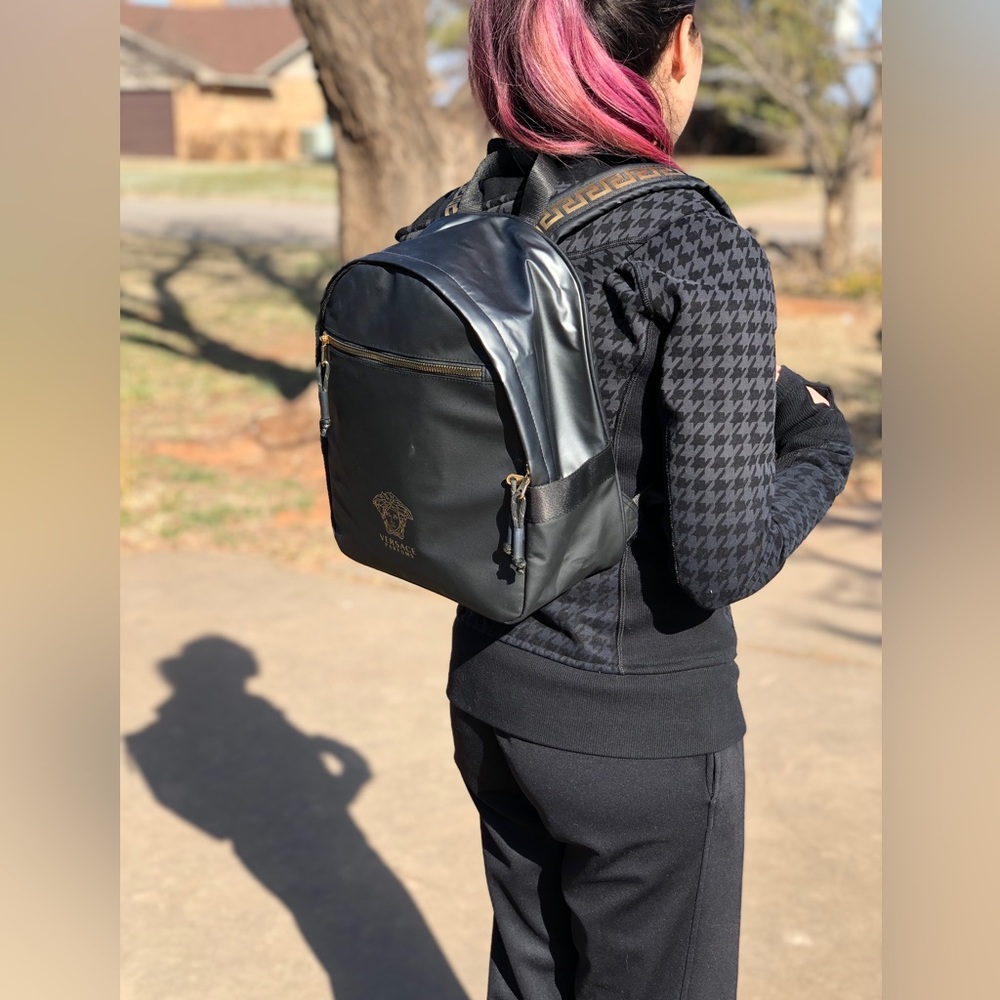 💥Moving to @the_bag_guy💥VERSACE PARFUMS - Women’s Backpack - Black and Gold - Picture 9 of 10